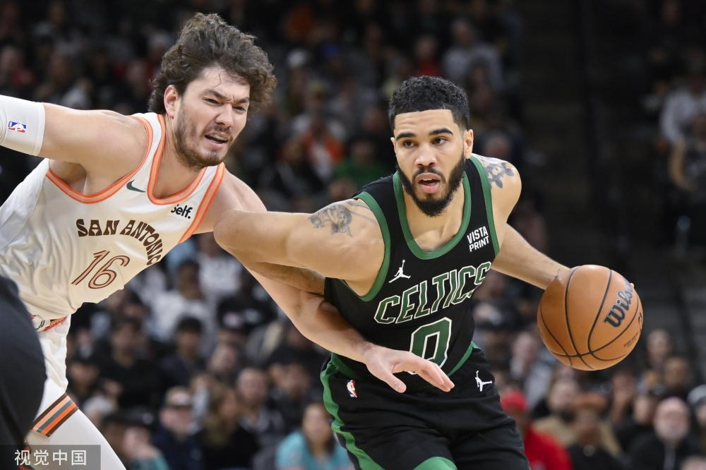 球界对她的 球界对她的