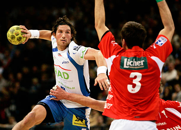 每个人都应 每个人都应