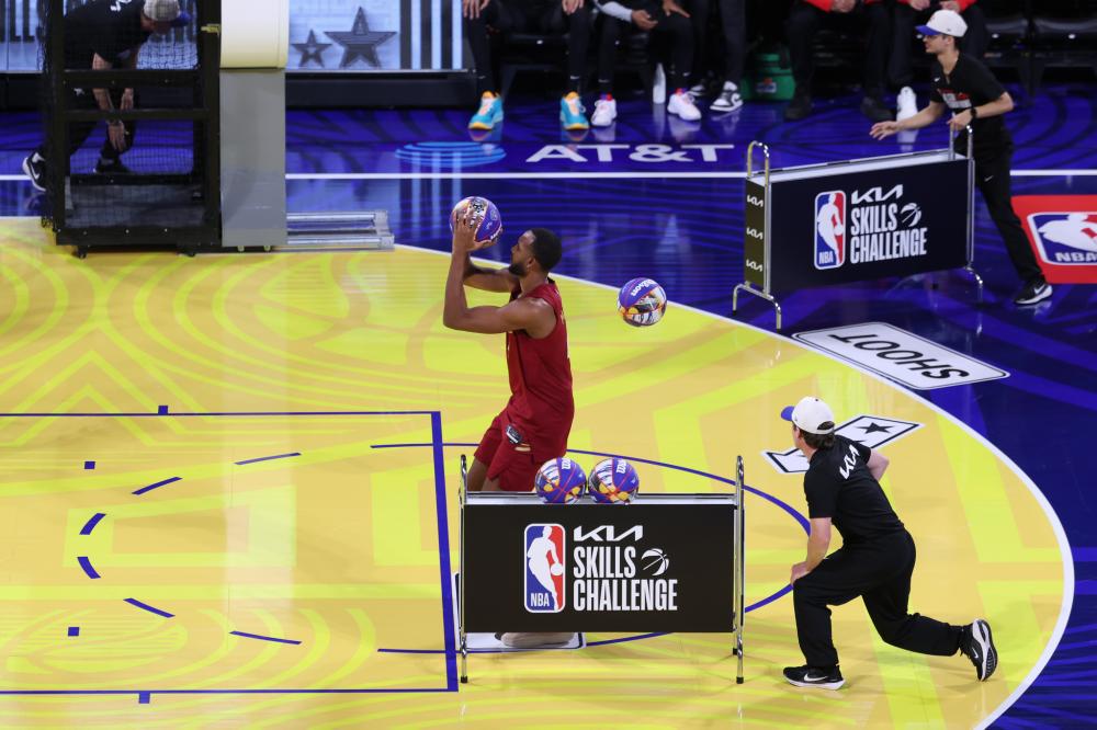 对标国际顶 对标国际顶